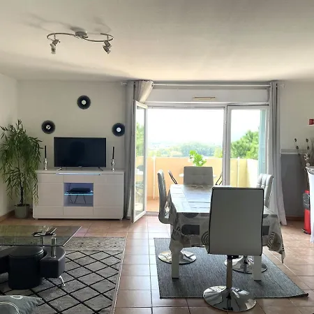 T3 Avec Balcon 5 Couchages