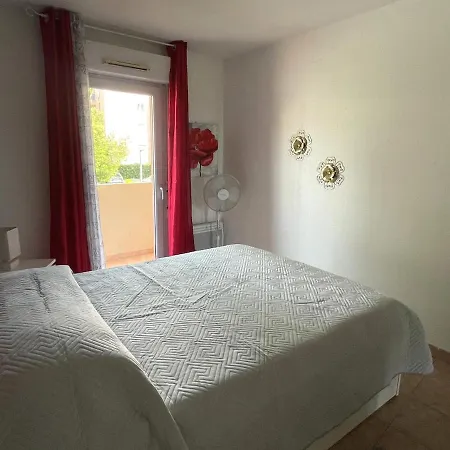 T3 Avec Balcon 5 Couchages شقة Fréjus